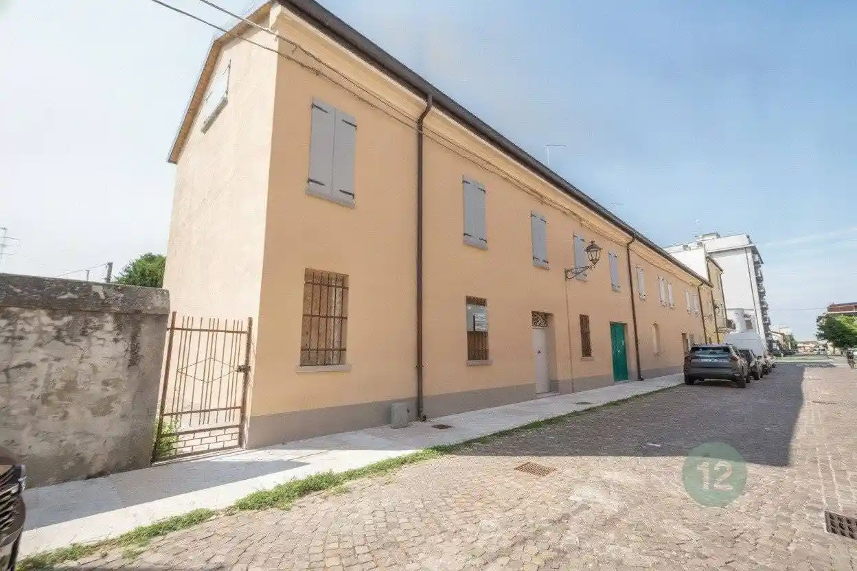 Villetta a schiera in vendita a Novi di Modena
