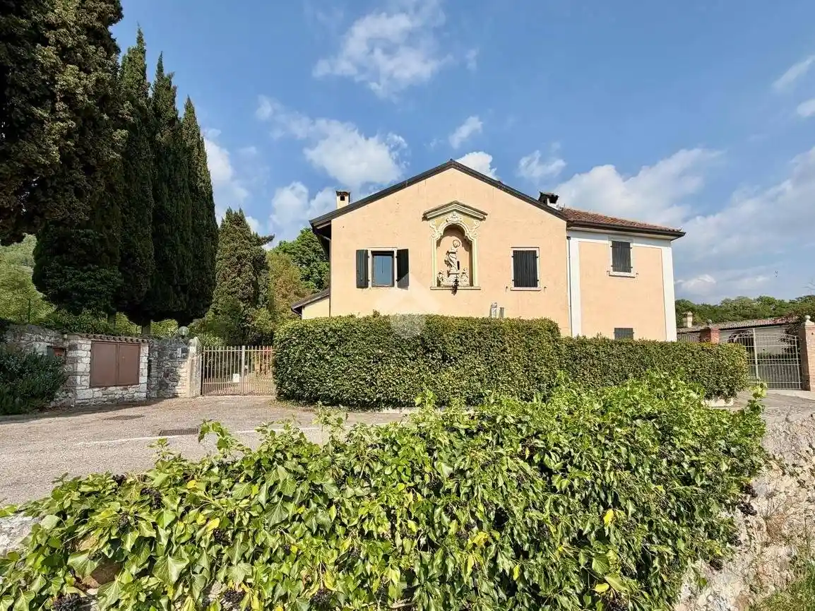 Rustico - Casale in vendita a Costermano sul Garda