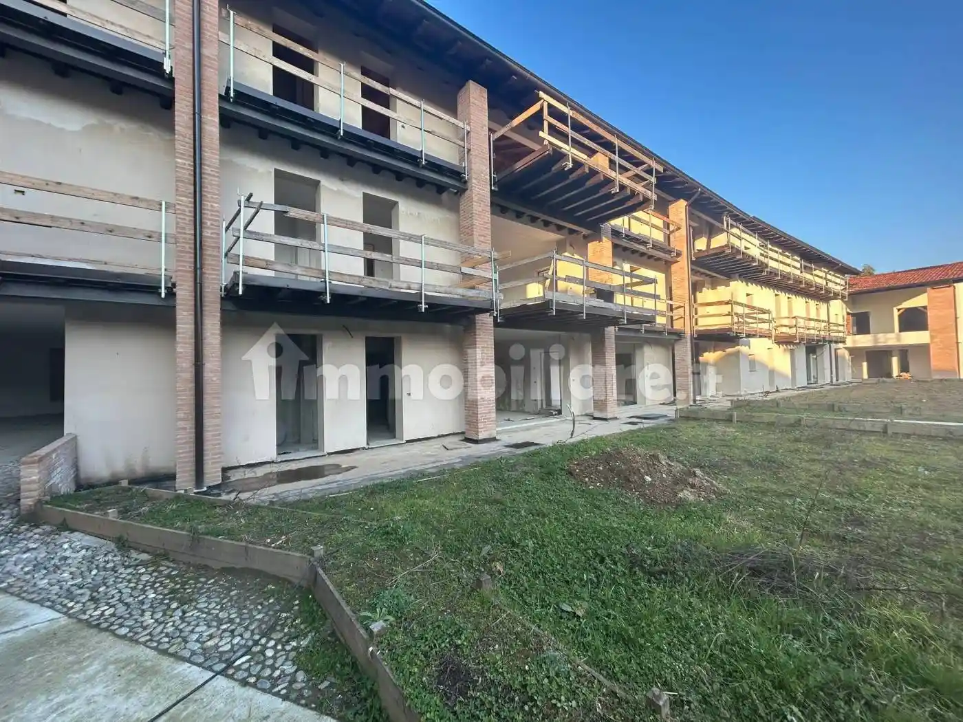 Appartamento in vendita a Lurano