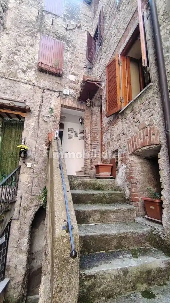 Appartamento in vendita a Affile