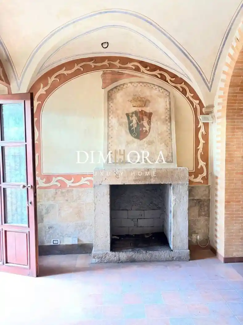 Palazzo - Edificio in vendita a Boville Ernica