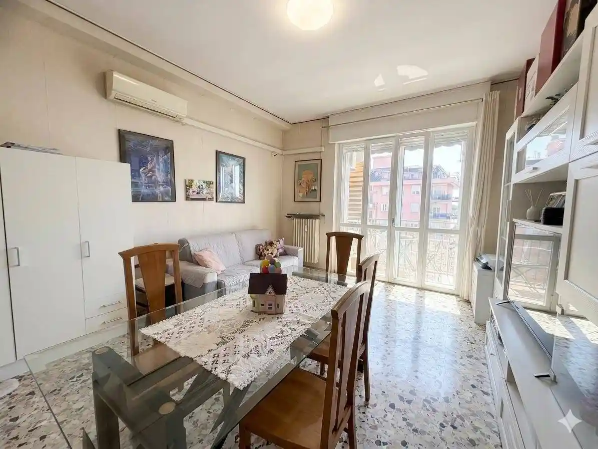 Appartamento in vendita a Vanzago