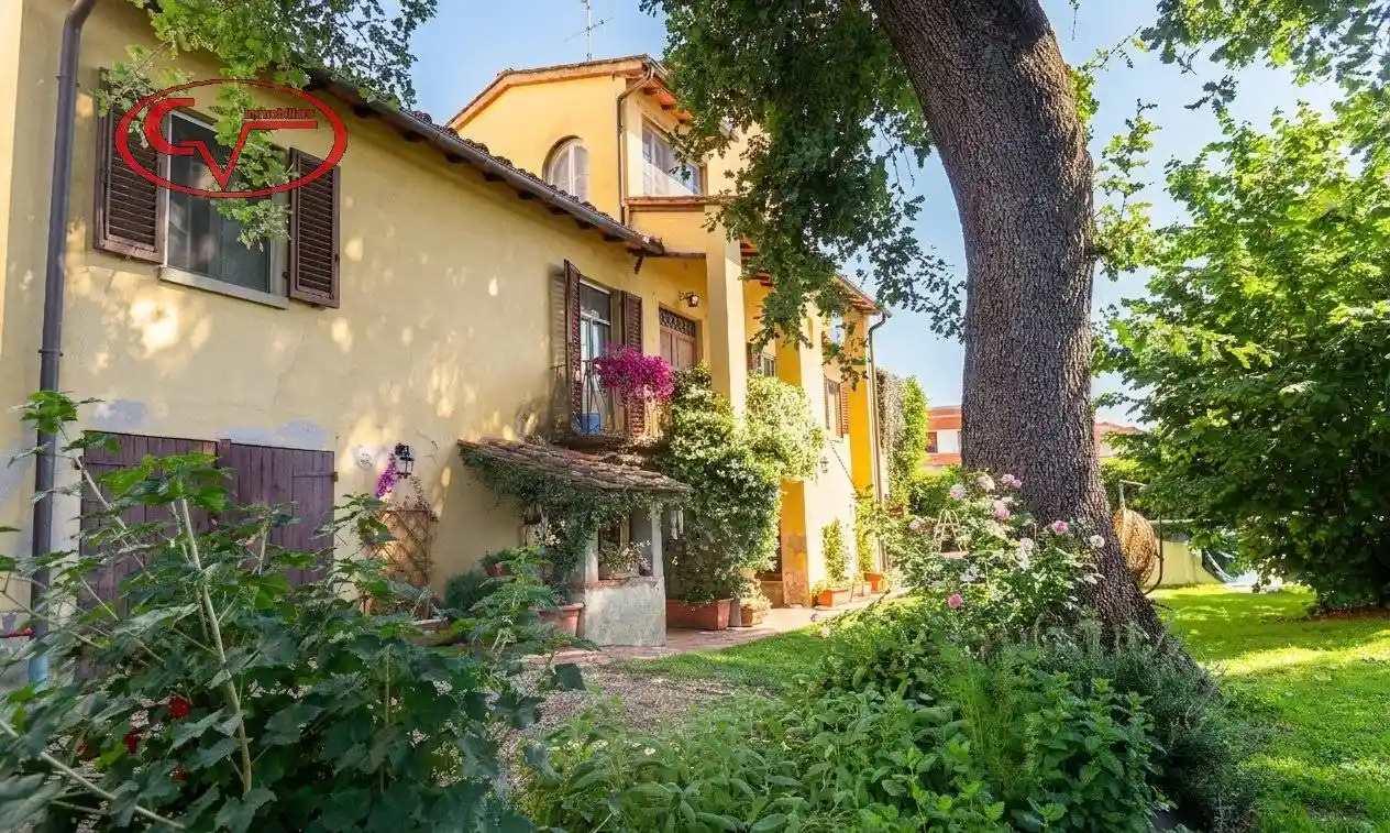 Villa in vendita a Montevarchi
