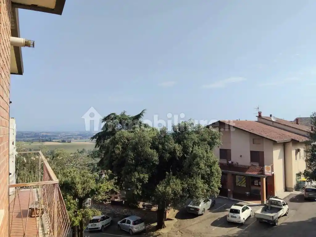 Appartamento in vendita a Paciano