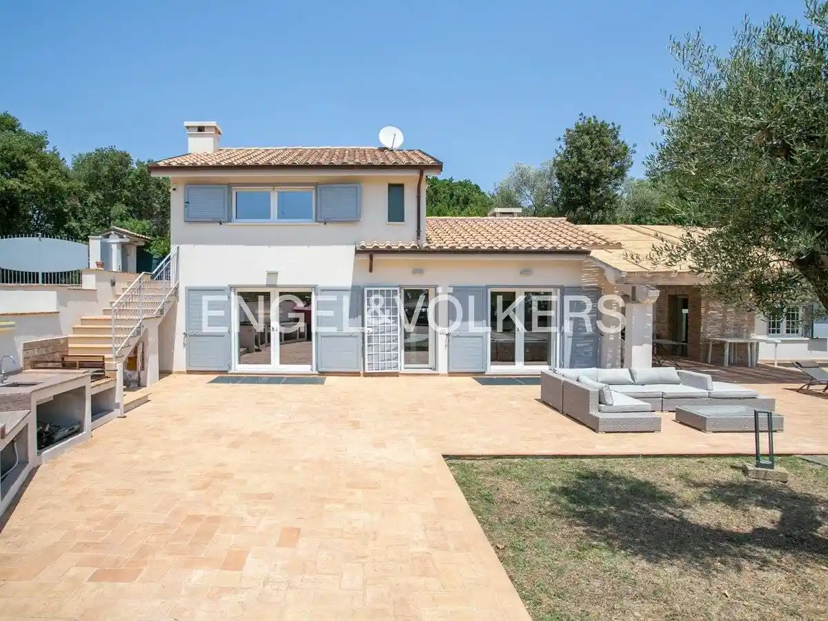 Villa in vendita a San Felice Circeo