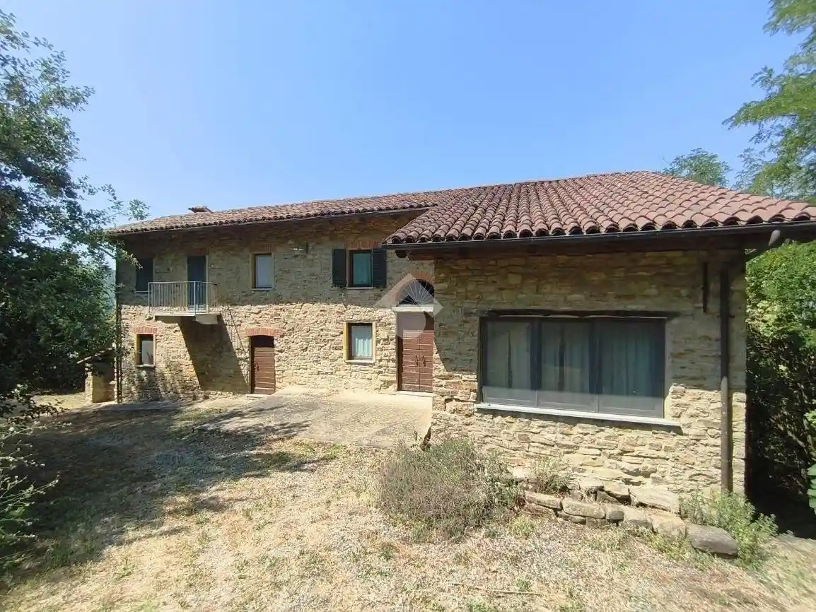 Villa in vendita a Montechiaro d'Acqui