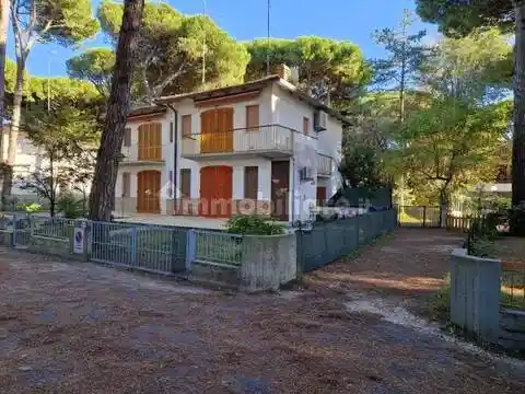 Villa in vendita a Comacchio