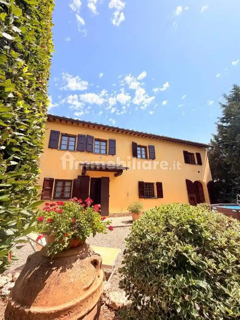 Rustico - Casale in vendita a Castelfiorentino