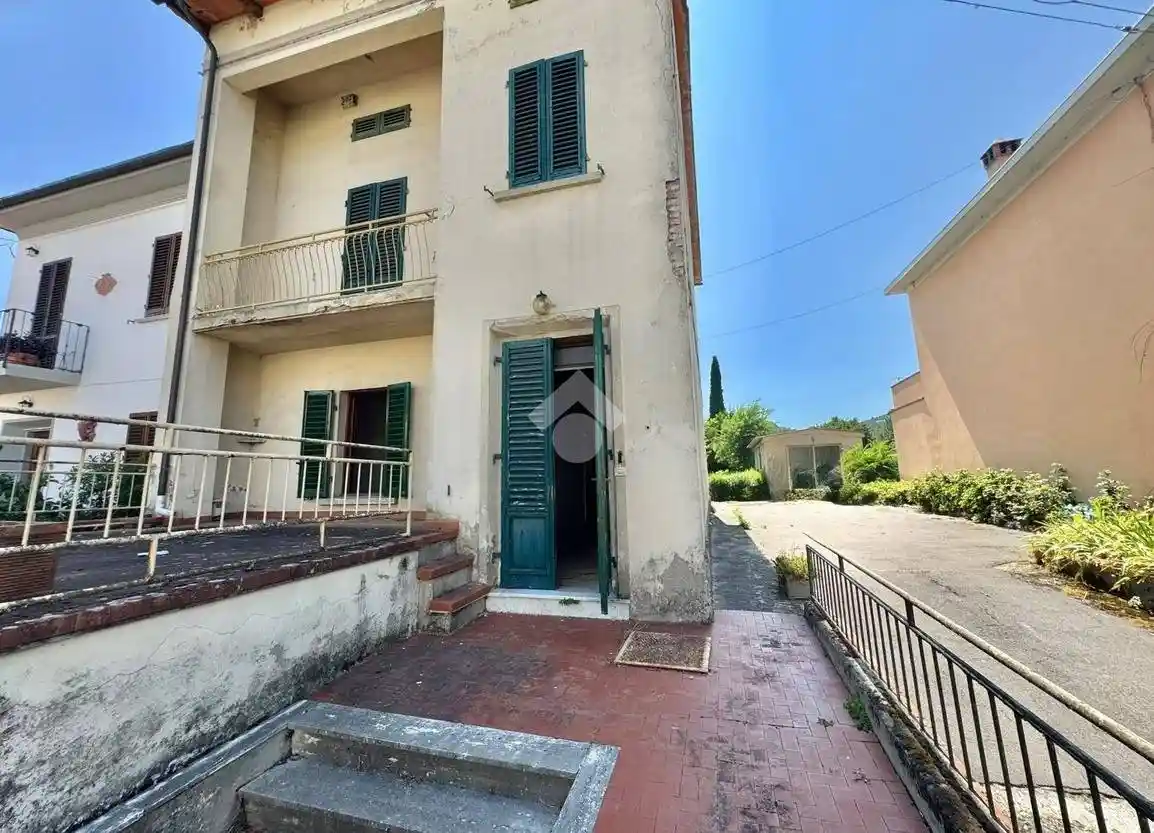 Casa indipendente in vendita a Carmignano