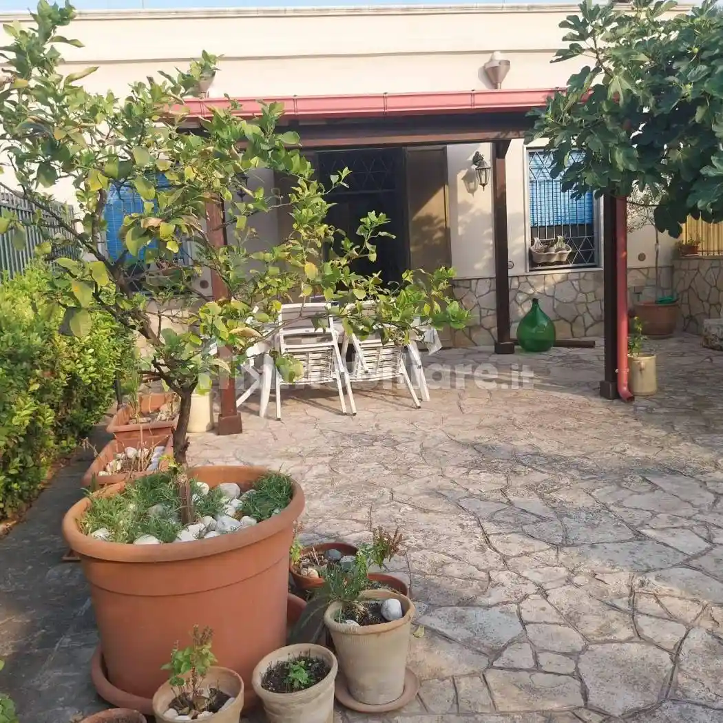 Villa in affitto a Taranto