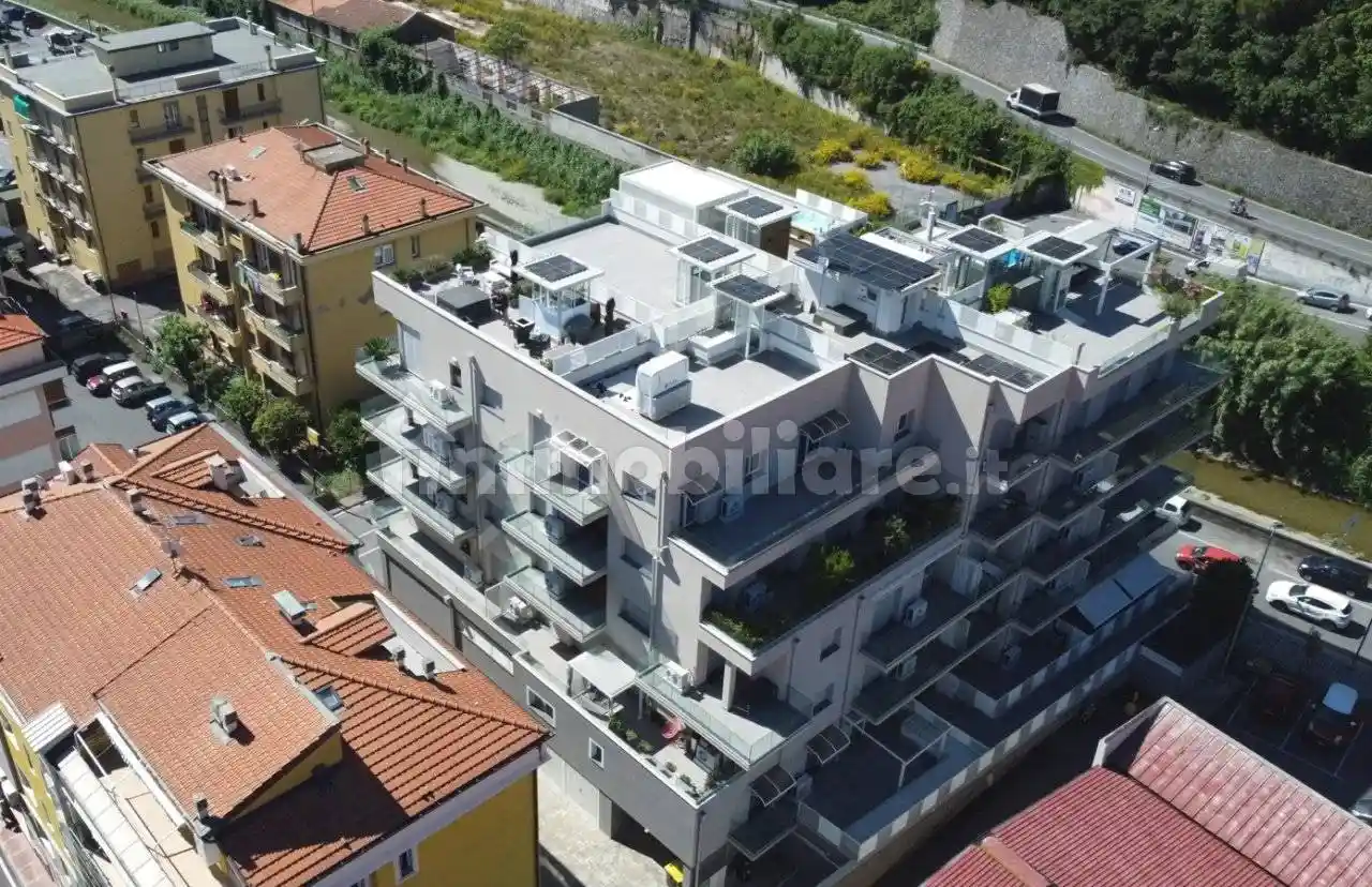Appartamento in vendita a Finale Ligure