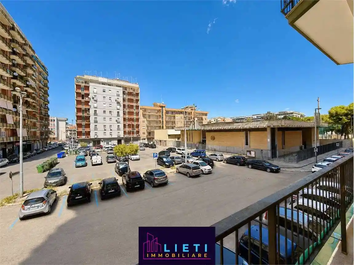 Appartamento in vendita a Taranto