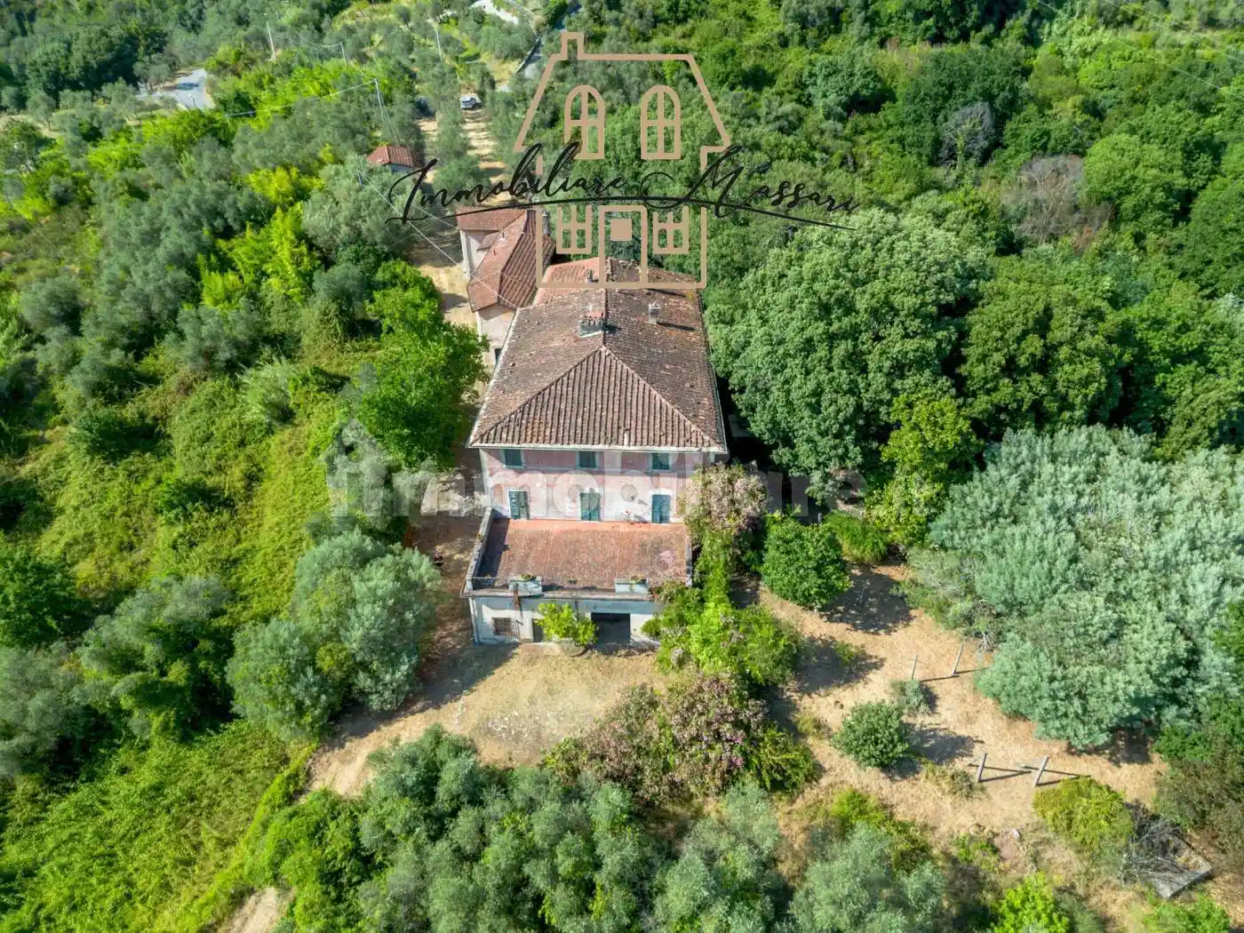 Villa in vendita a Sarzana