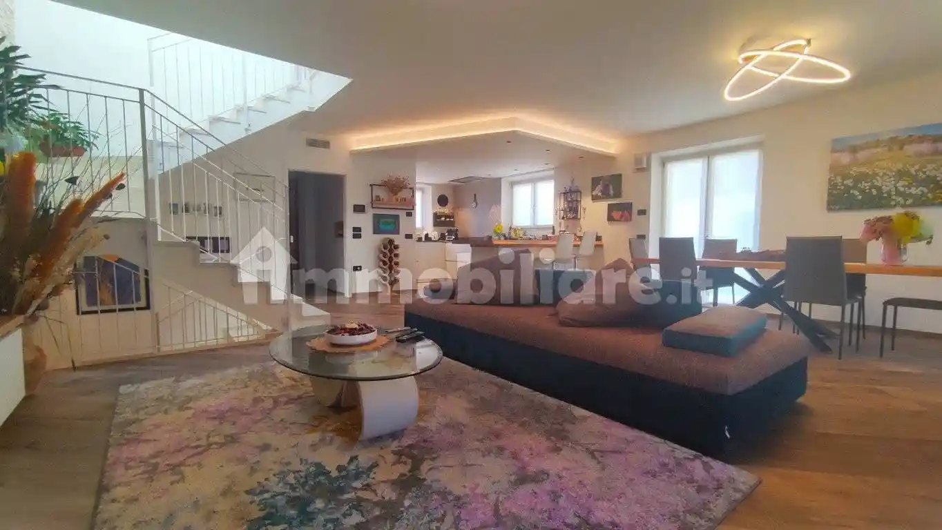 Villa in vendita a Madruzzo