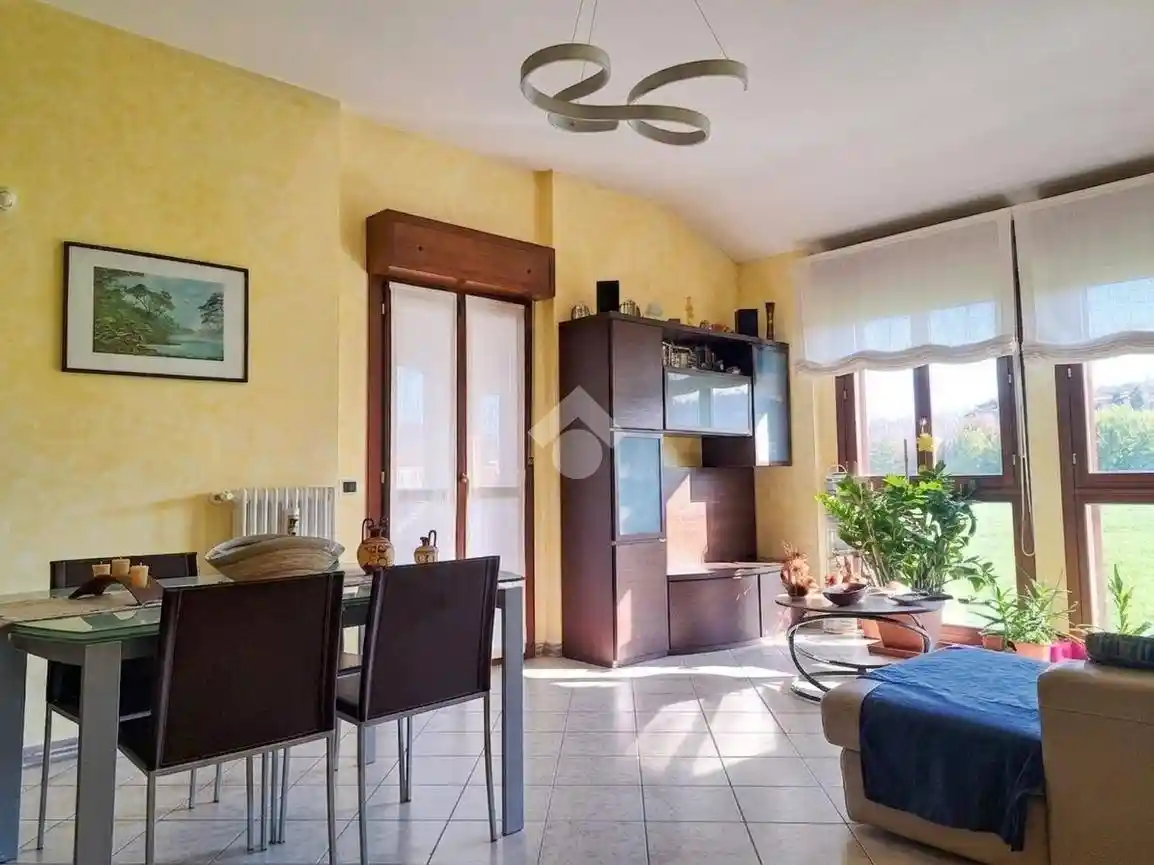 Appartamento in vendita a Traversetolo