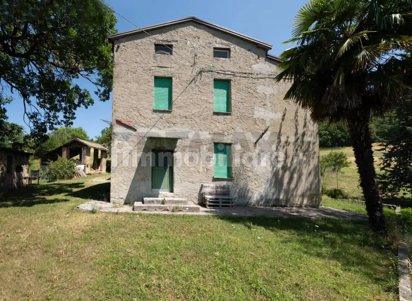 Casa indipendente in vendita a Varano de' Melegari