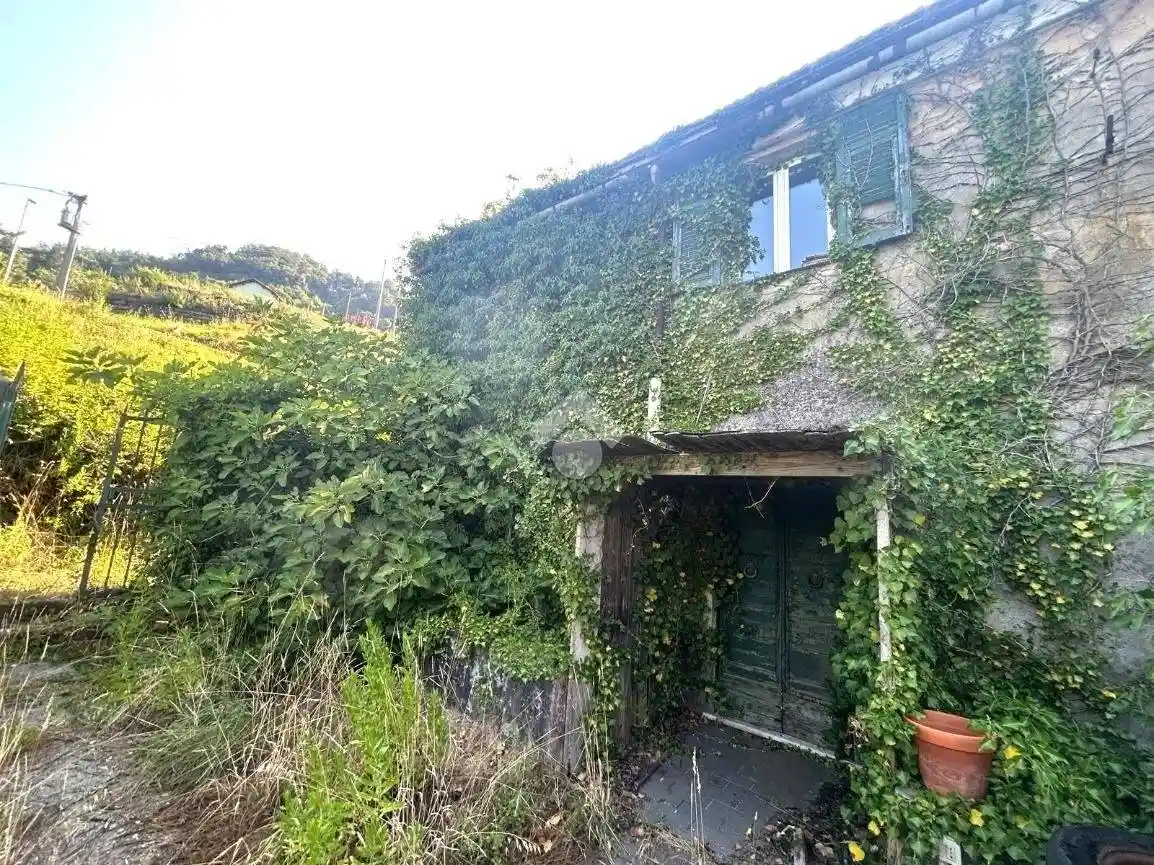 Casa indipendente in vendita a Serra Riccò