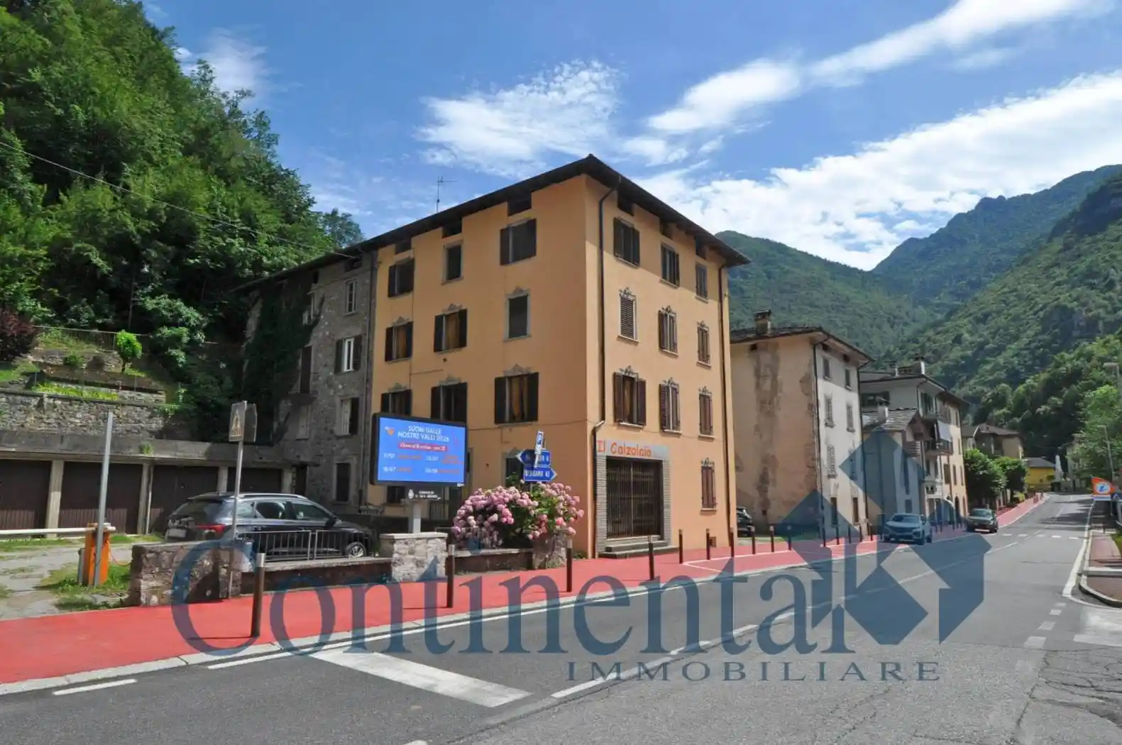 Casa indipendente in vendita a Olmo al Brembo