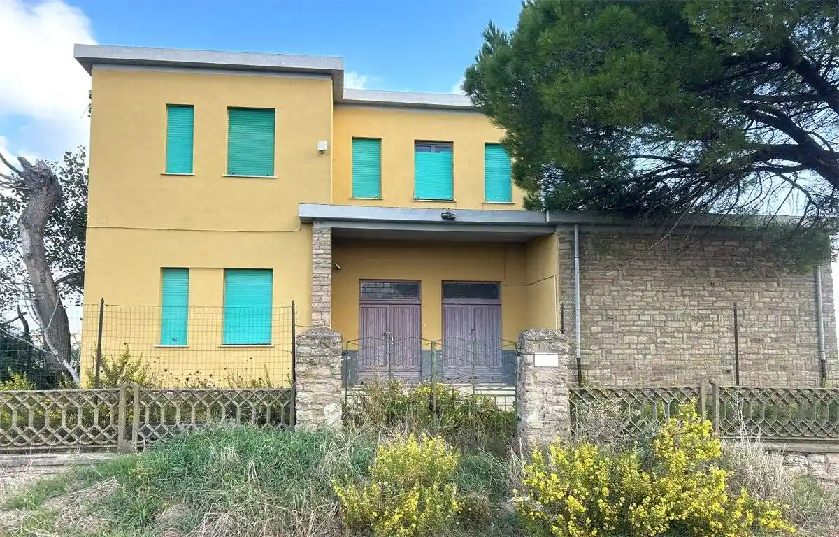 Palazzo - Edificio in vendita a Piombino