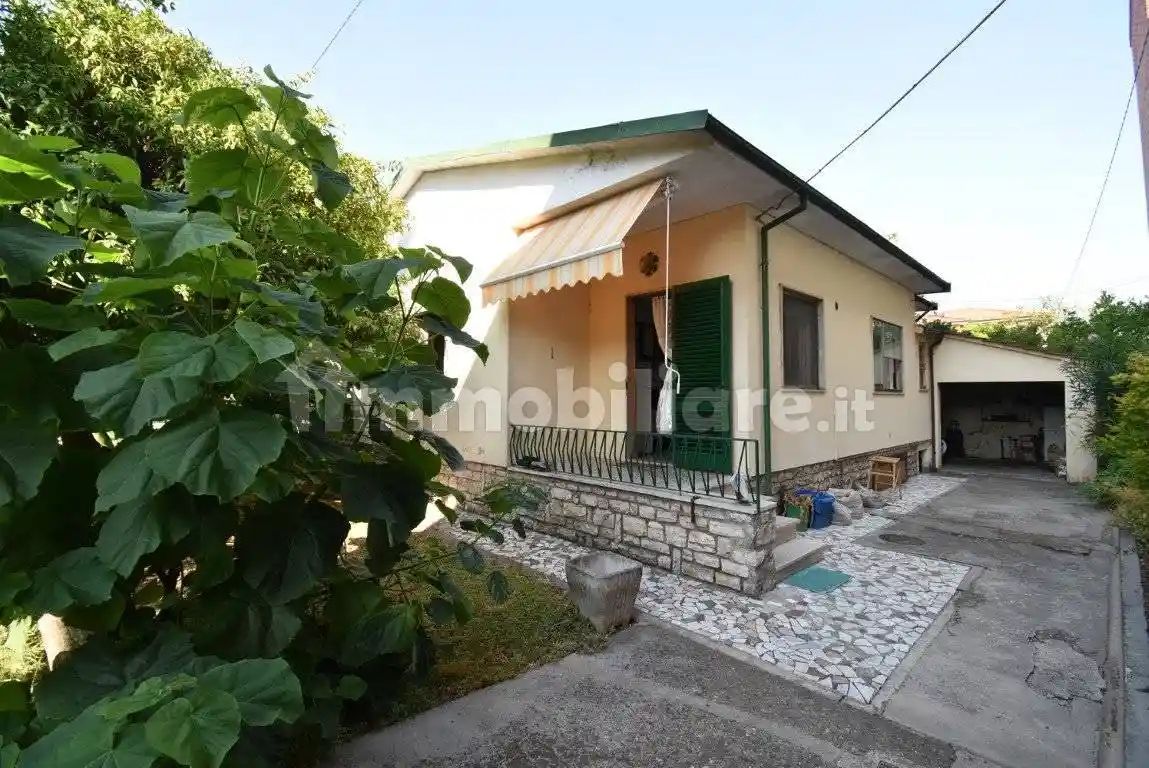 Villa in vendita a Seravezza