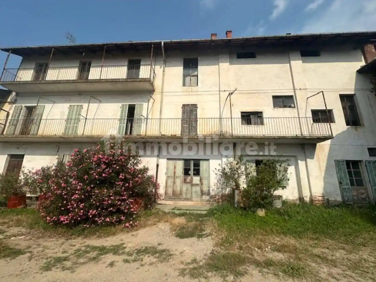 Rustico - Casale in vendita a Cuneo