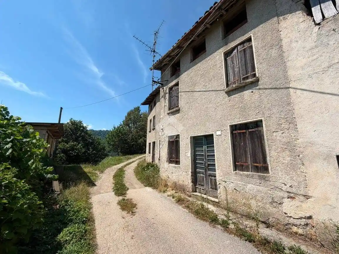 Casa indipendente in vendita a Torrebelvicino