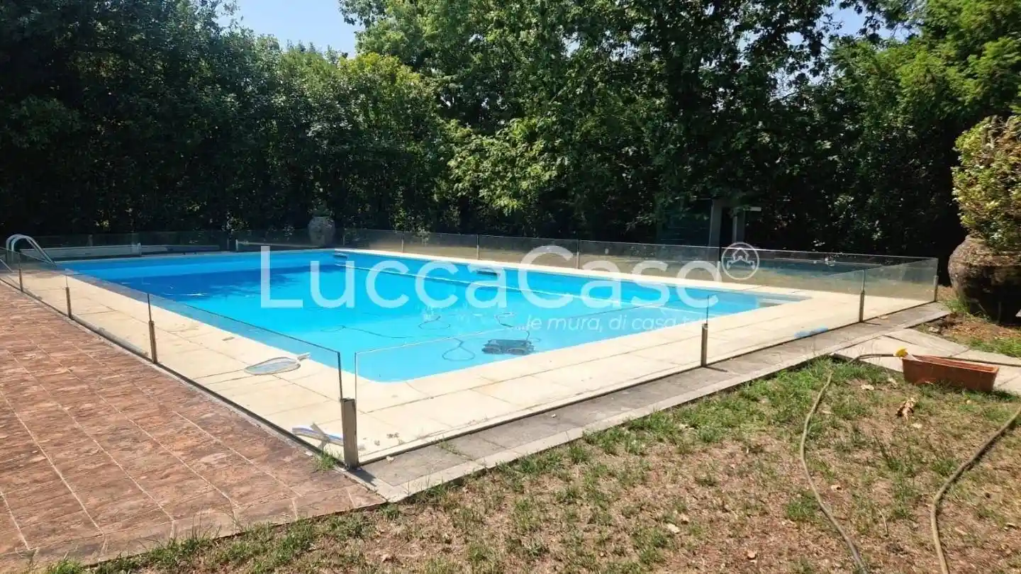 Villa in vendita a Lucca
