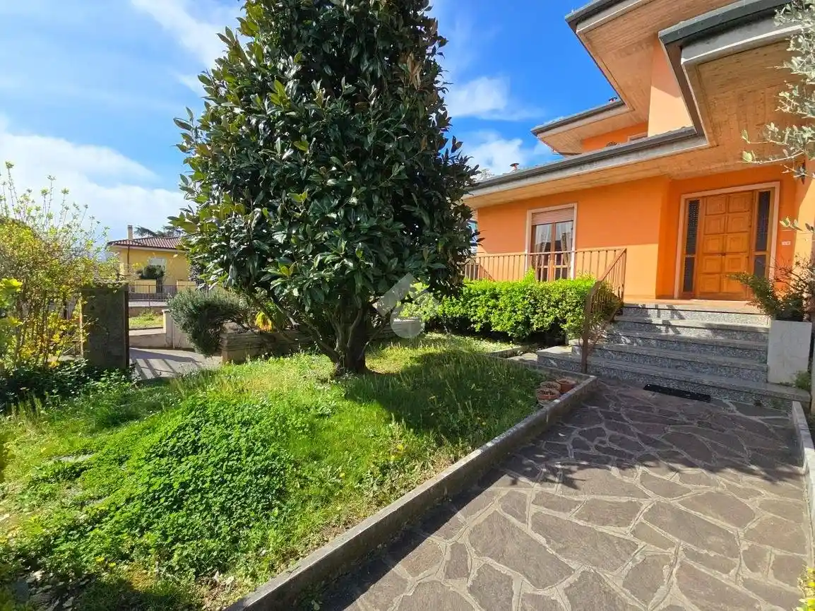 Villa in vendita a Pescantina
