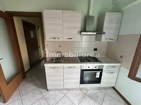 Appartamento in affitto a Lendinara