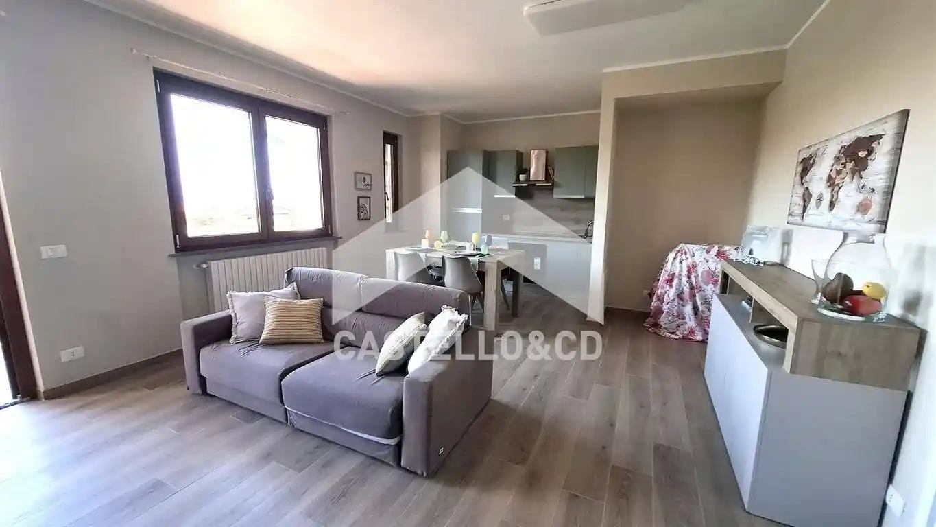 Appartamento in vendita a Desenzano del Garda
