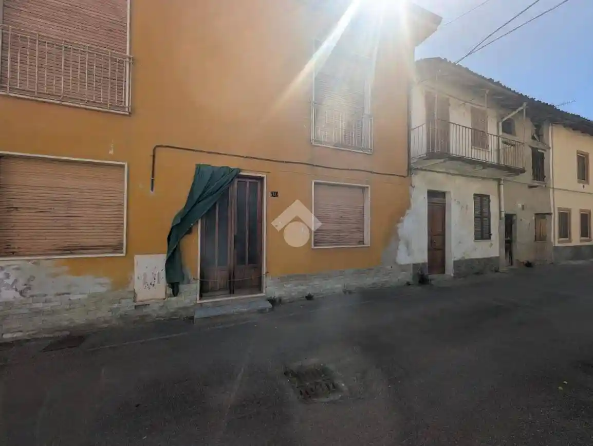 Casa indipendente in vendita a Rivalta Bormida