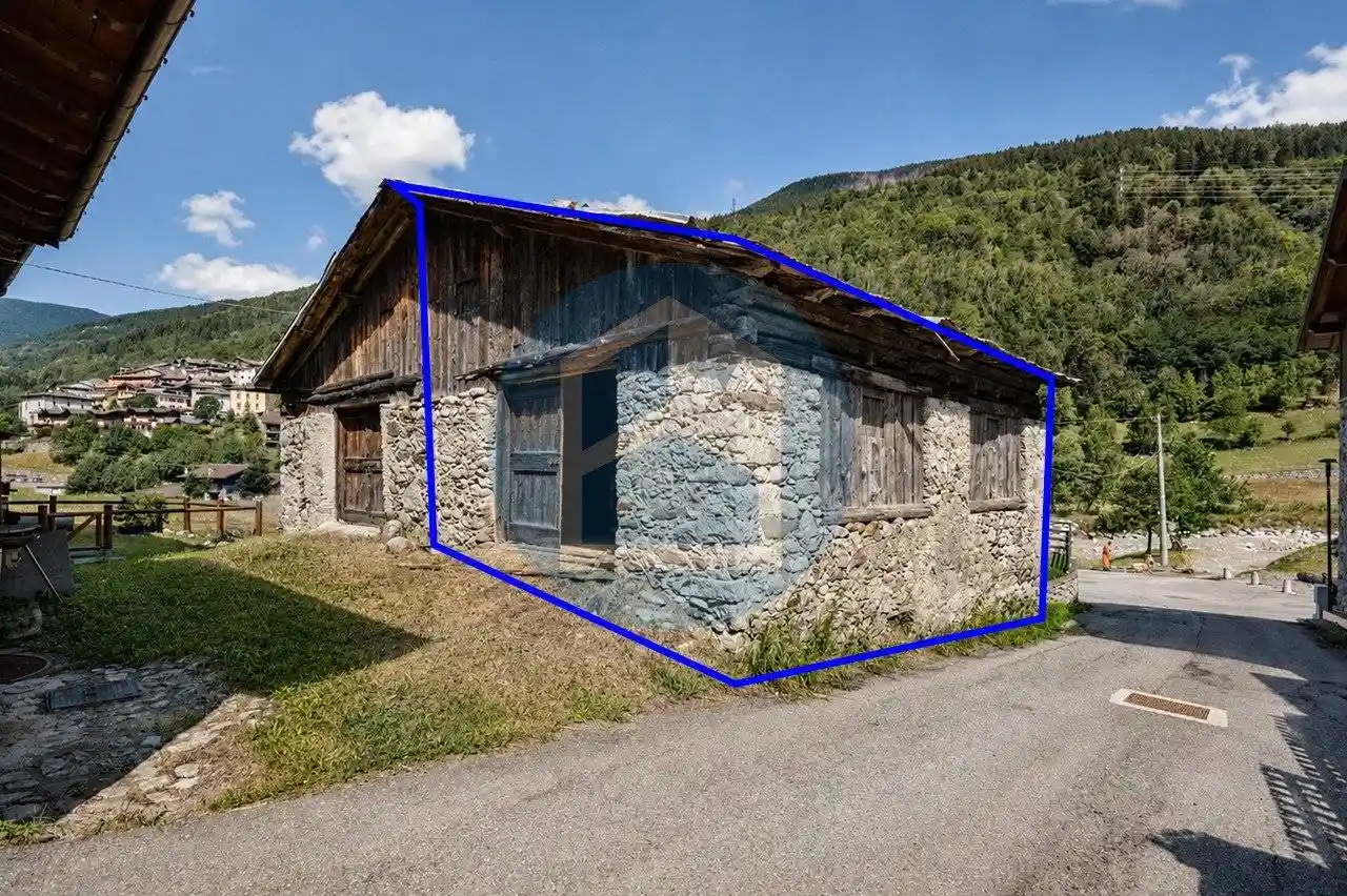 Rustico - Casale in vendita a Vione