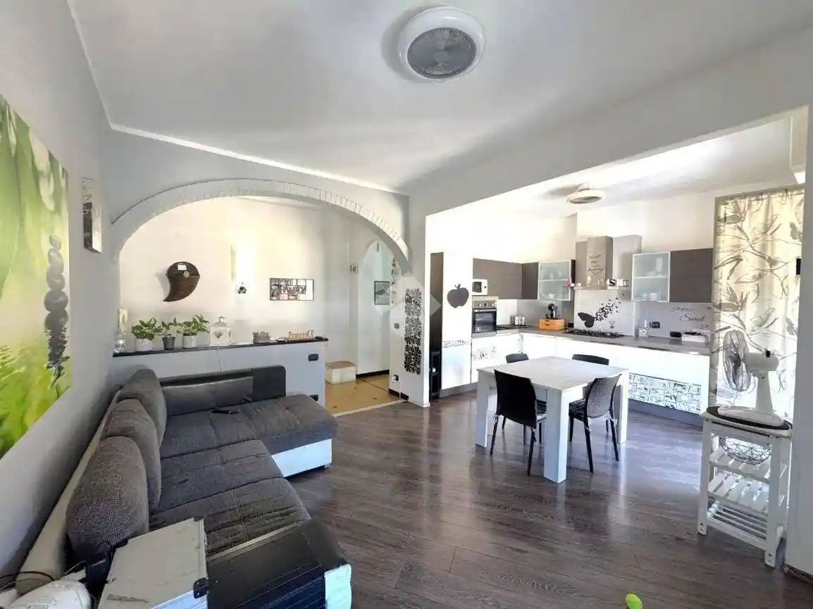 Appartamento in vendita a Genova