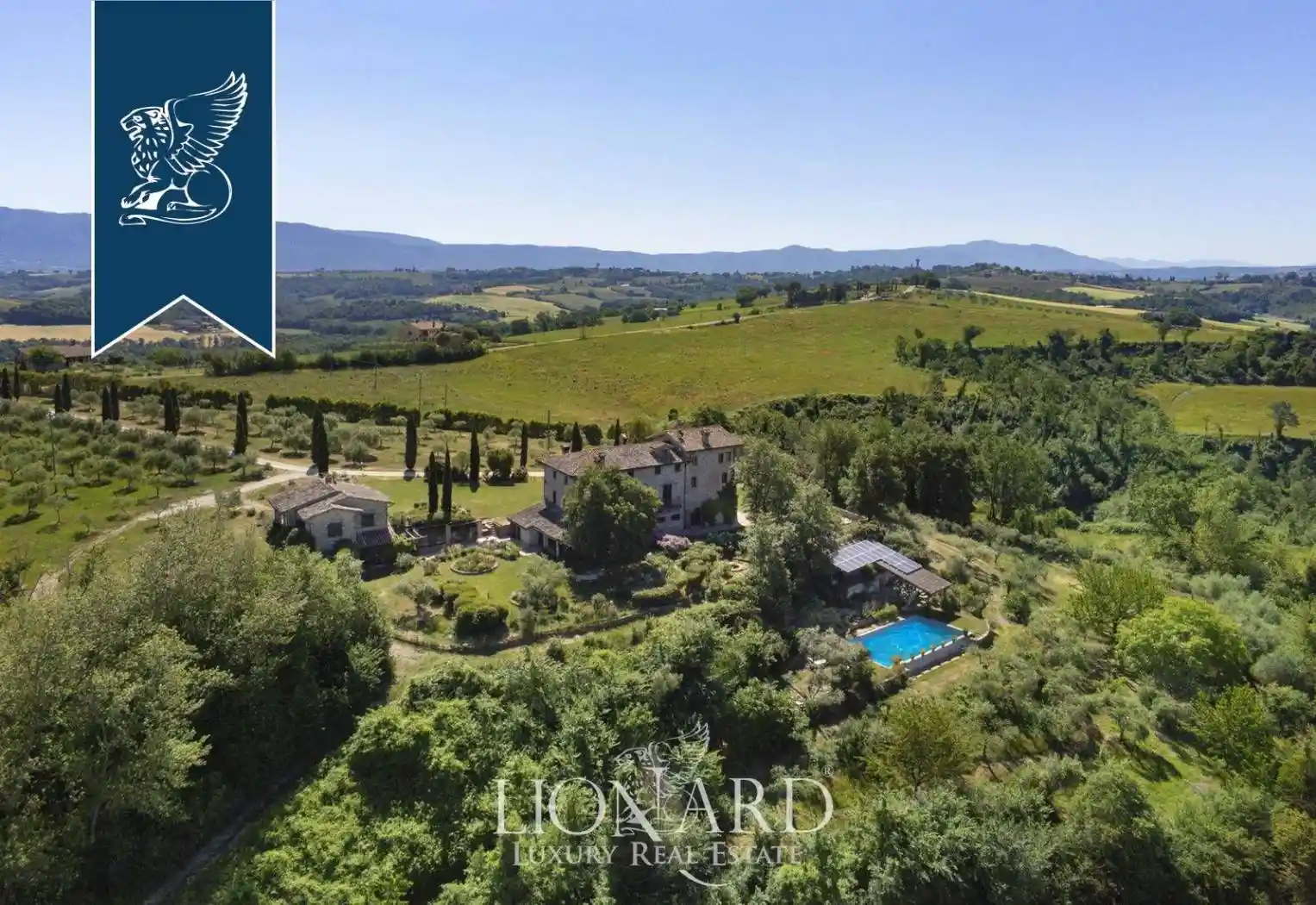 Rustico - Casale in vendita a Todi