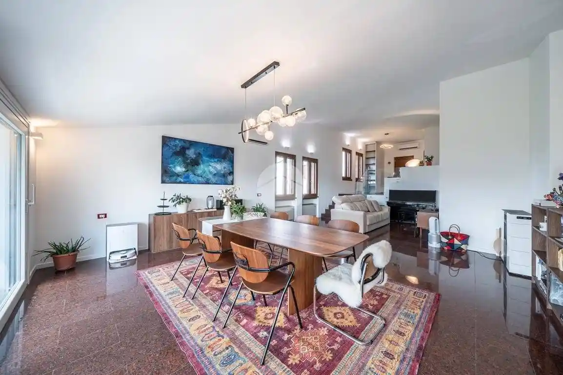 Villa in vendita a Negrar di Valpolicella