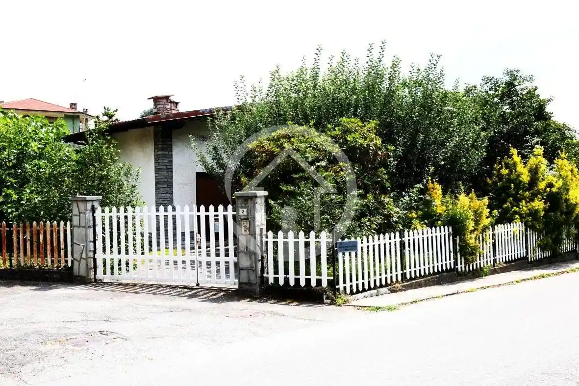 Villa in vendita a Torre Pellice