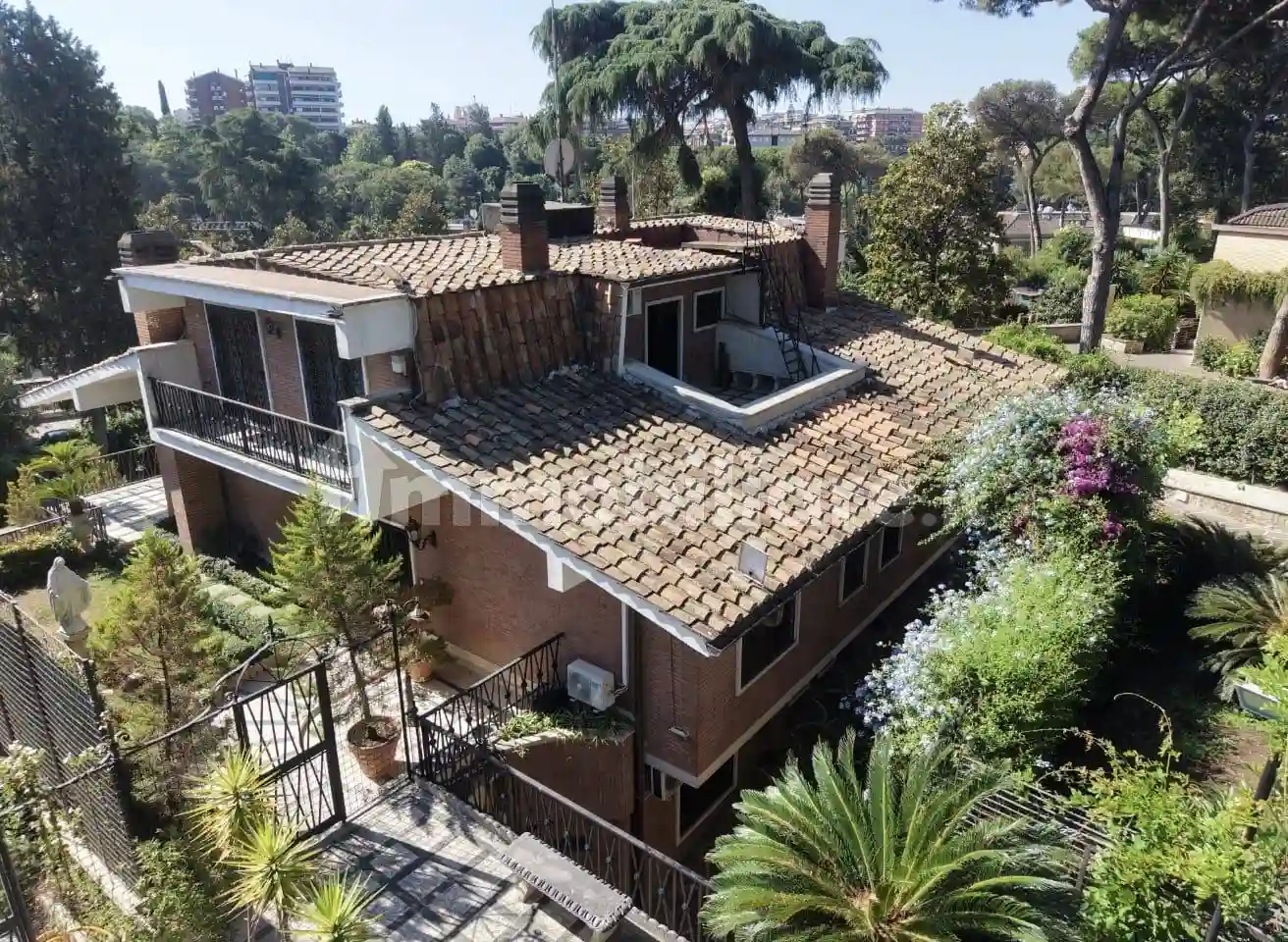 Villa - foto 2
