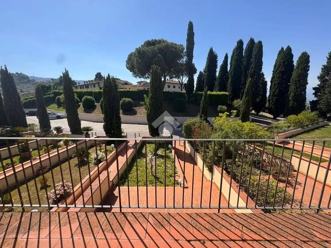 Villetta a schiera in vendita a Carmignano