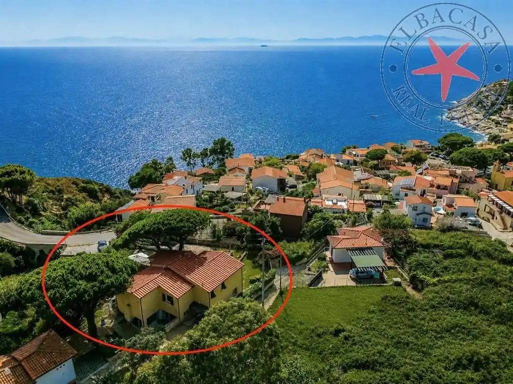 Villa in vendita a Marciana