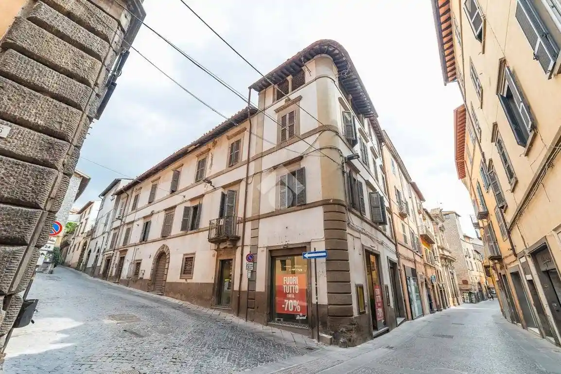 Appartamento in vendita a Viterbo