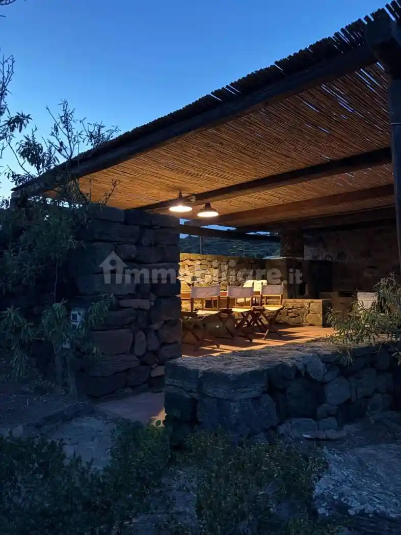 Casa indipendente in vendita a Pantelleria
