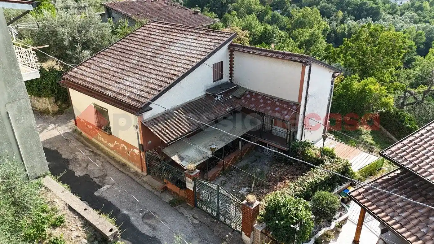 Casa indipendente in vendita a Roccabascerana