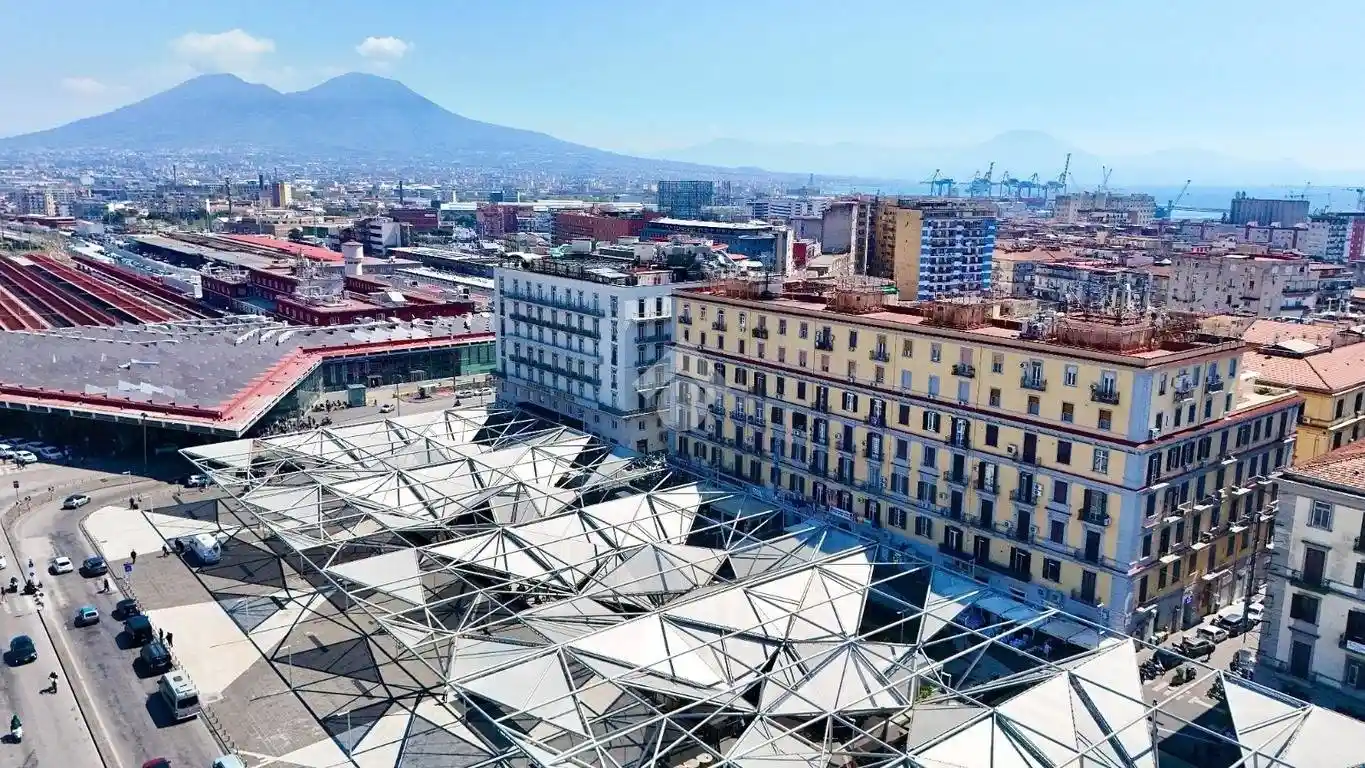 Appartamento in vendita a Napoli