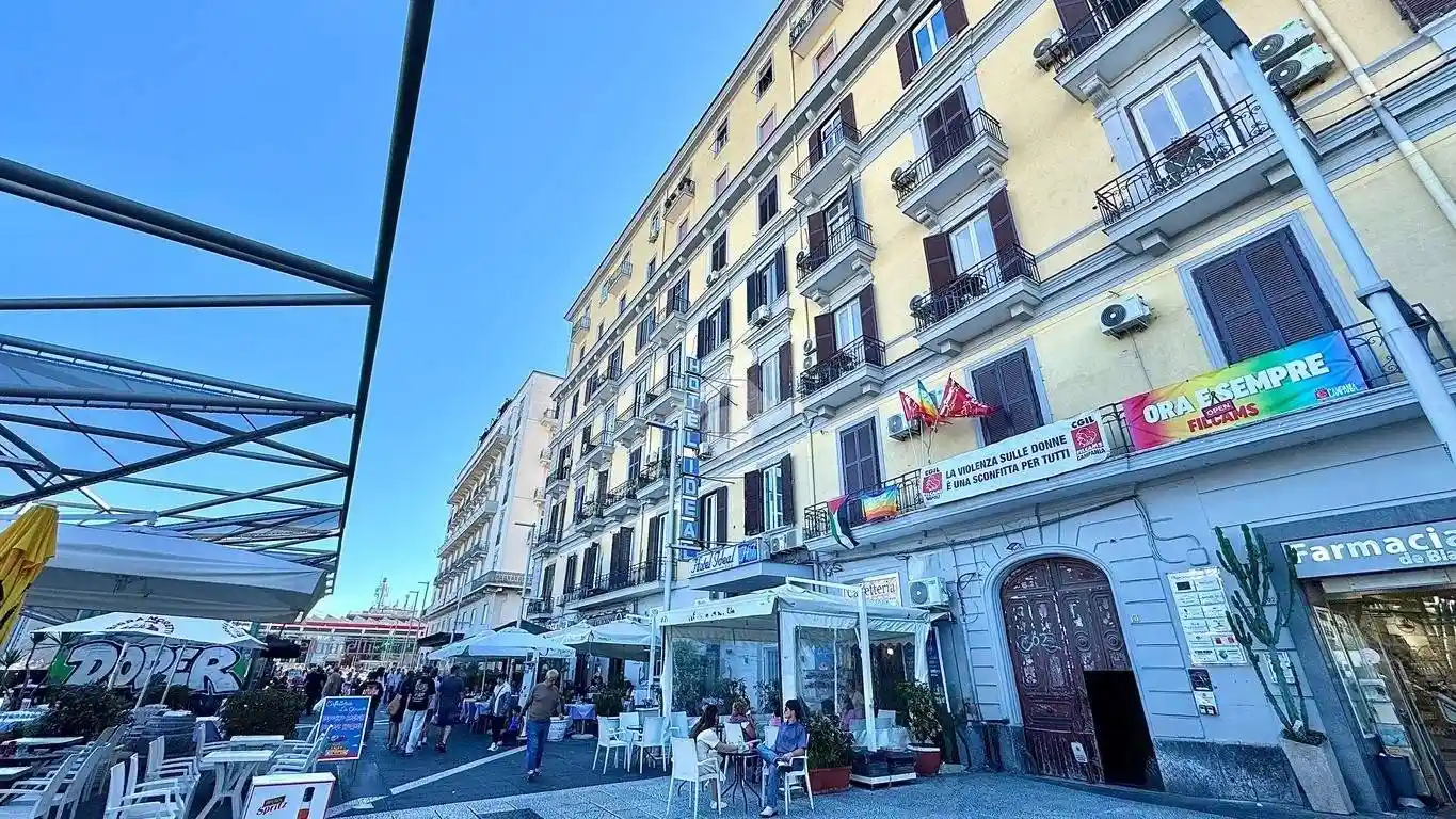 Appartamento in vendita a Napoli