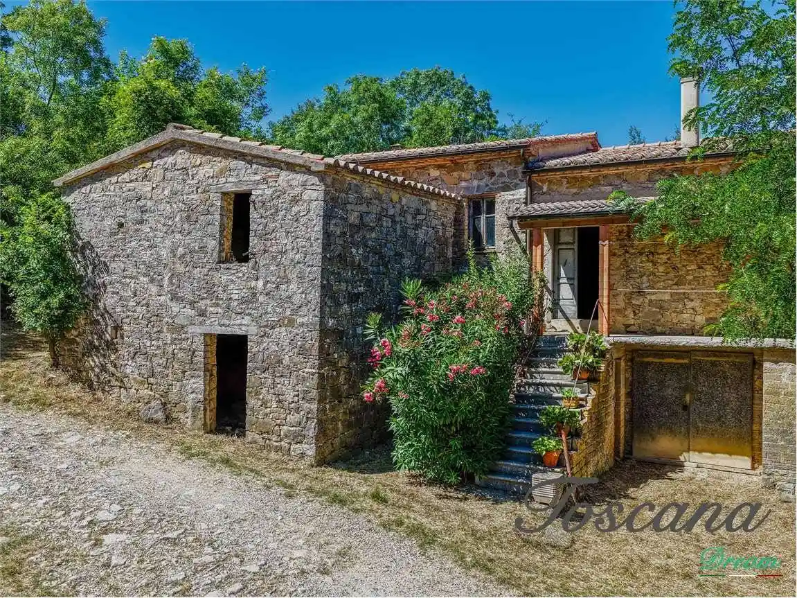 Rustico - Casale in vendita a Semproniano