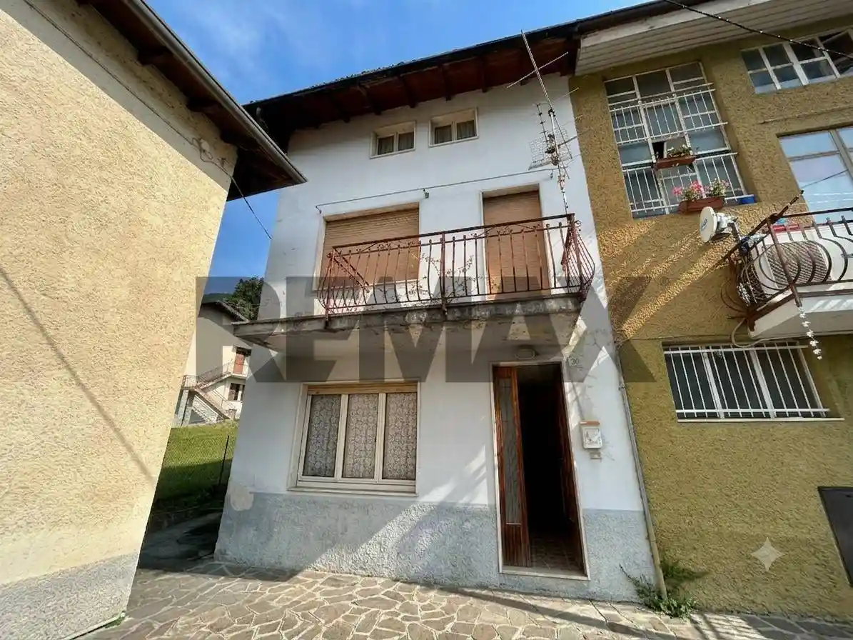Appartamento in vendita a Endine Gaiano