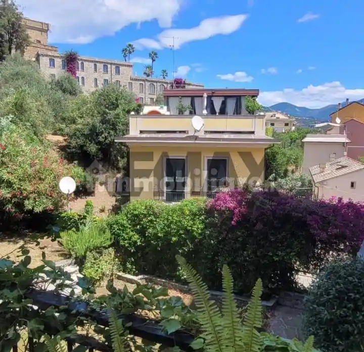 Appartamento in vendita a Sestri Levante
