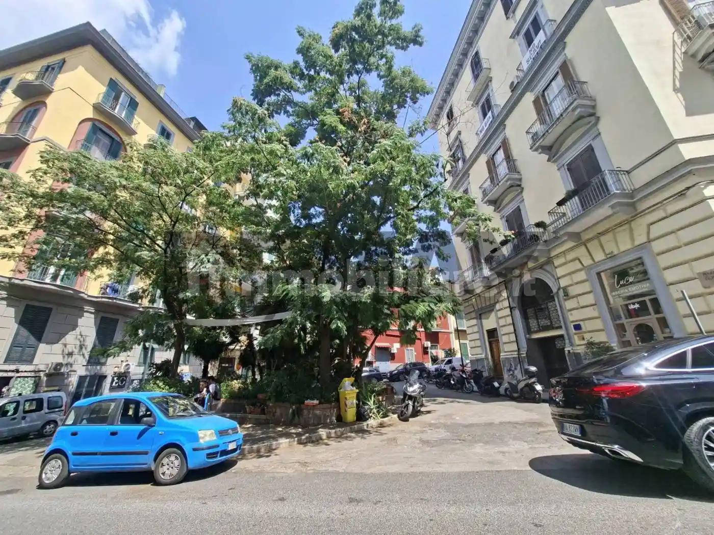 Appartamento in vendita a Napoli