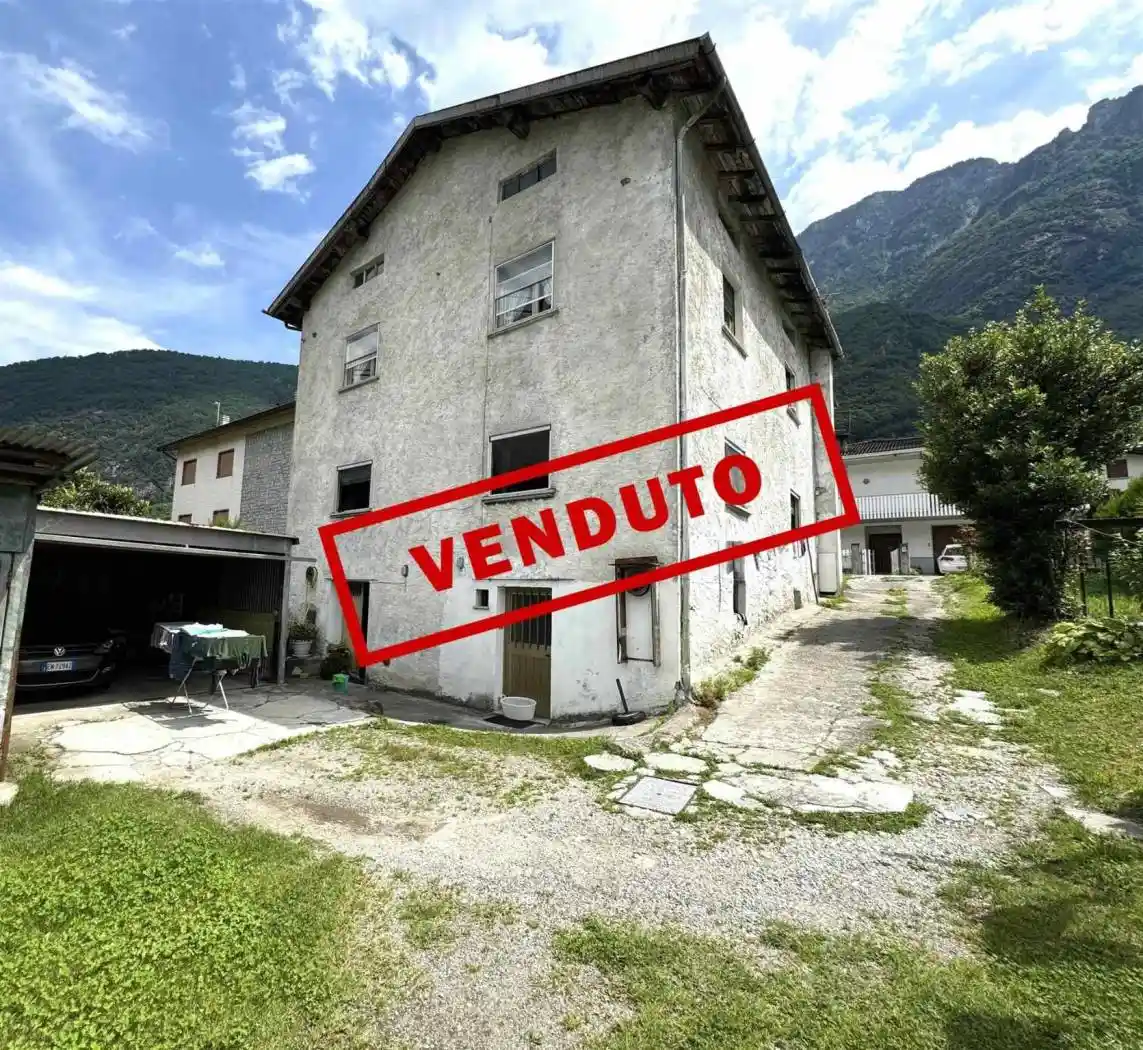 Appartamento in vendita a Prata Camportaccio