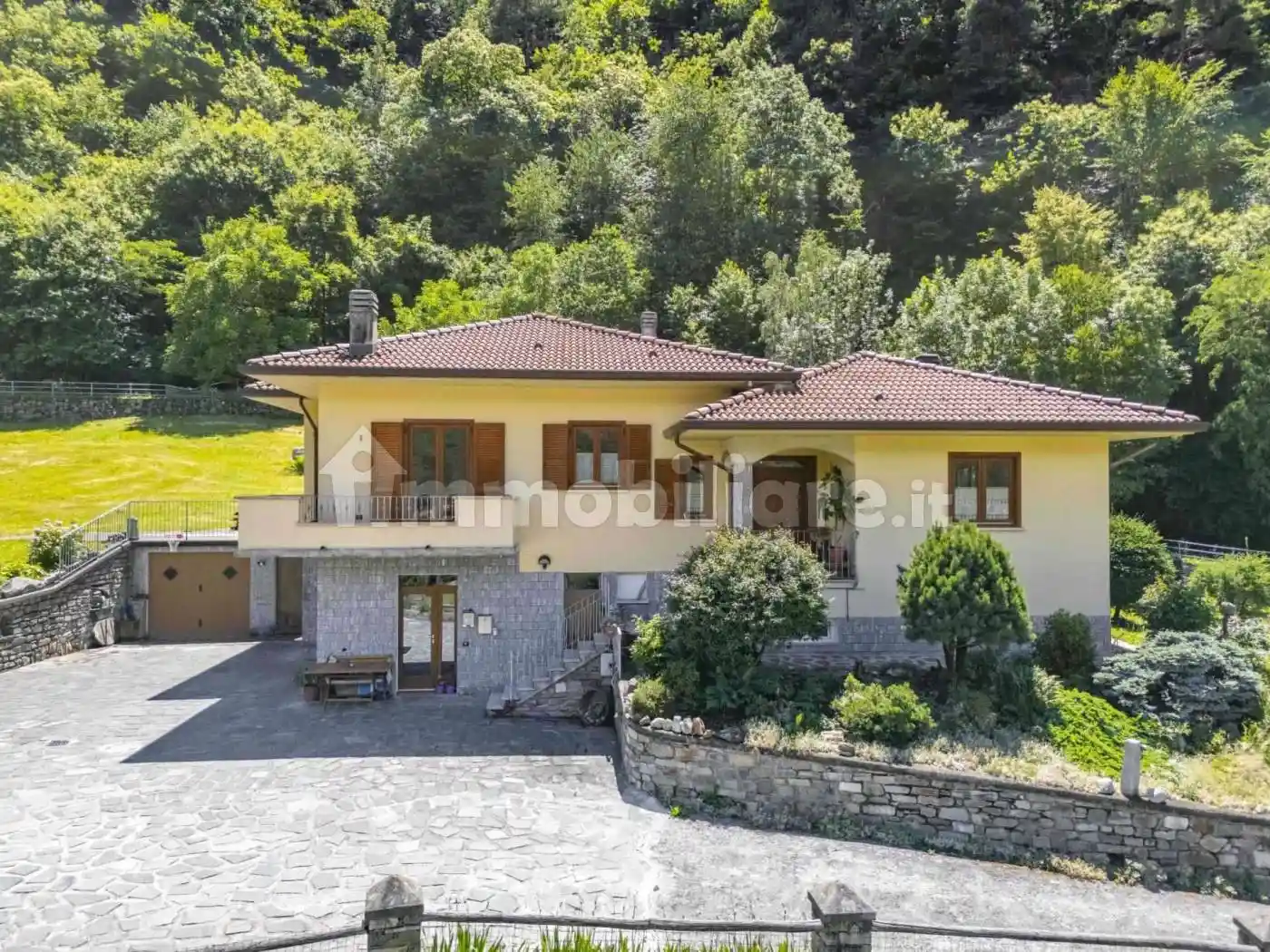Villa in vendita a Talamona